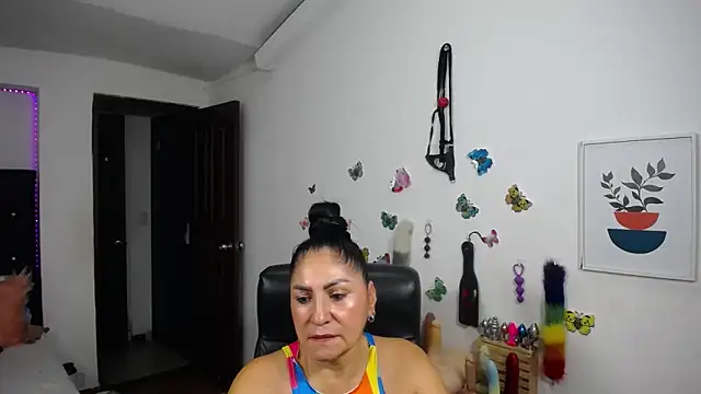 Онлайн чат XXX mature_bigboobs10