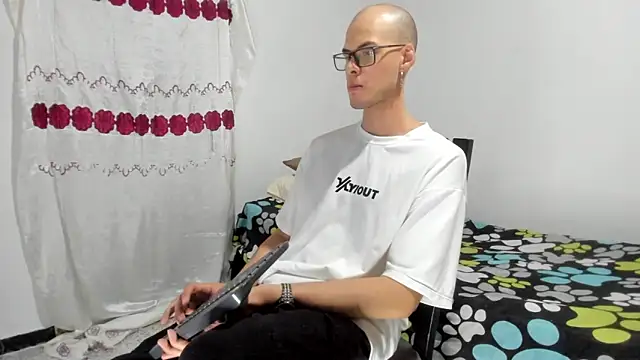 عرض كام Vlad__night