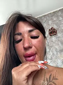 RuslanaXX Chat XXX in diretta