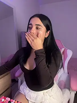 دردشة Emily-14 الجنسية المباشرة