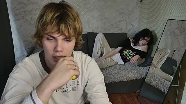 Bonnie_And_C1yde's Live XXX Chat