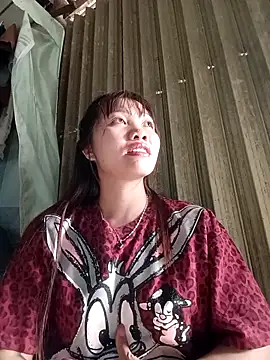 adbosa_00 élő XXX-chatje