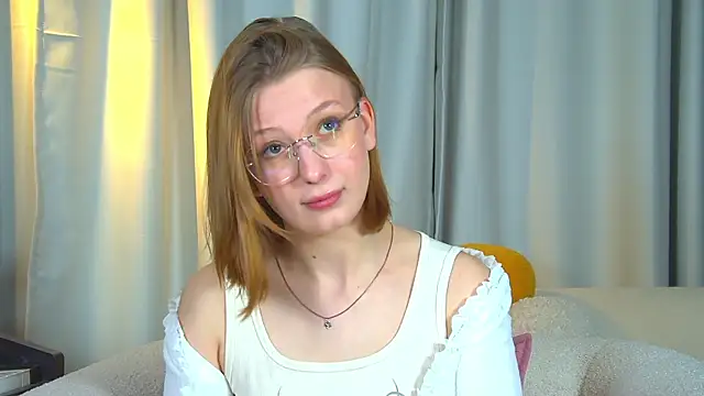 Chatroom XXX en direct de BeatriceBinoche