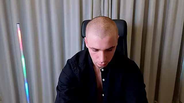 KellenWest Show in webcam