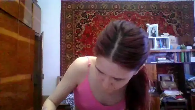 Chatroom XXX en direct de NickiKisinger