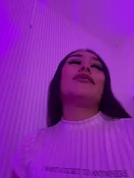 Czat XXX na żywo – valeria_pink18