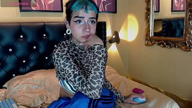 Czat XXX na żywo – roxxxan_