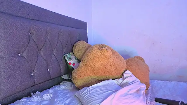 Онлайн чат XXX alice_brownnn