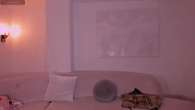 Онлайн чат XXX SussyBellX