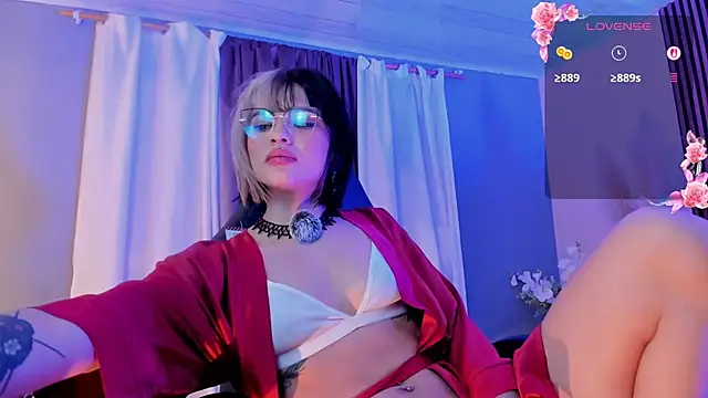 Czat XXX na żywo – La_Diabla_111_