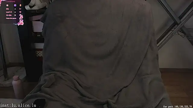 alicelu_: απευθείας συνομιλία ΧΧΧ