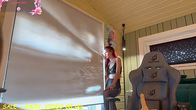 SandyChris 即時 XXX 聊天