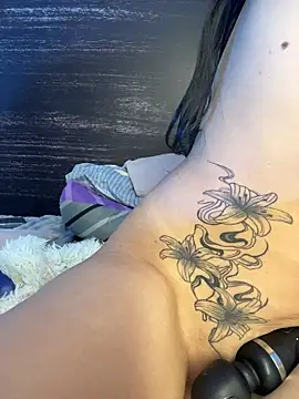 sharlot24 live XXX chat