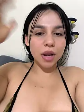 Daniela-rosee's Live XXX Chat