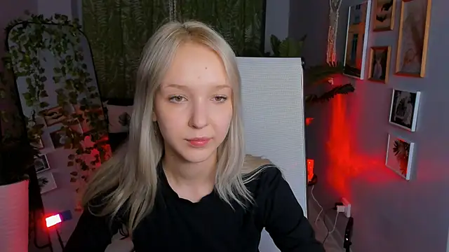 MaoqiBeverly Adlı Modelin Canlı XXX Sohbeti