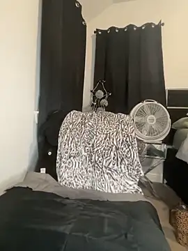 Exotic_Queen_: απευθείας συνομιλία ΧΧΧ