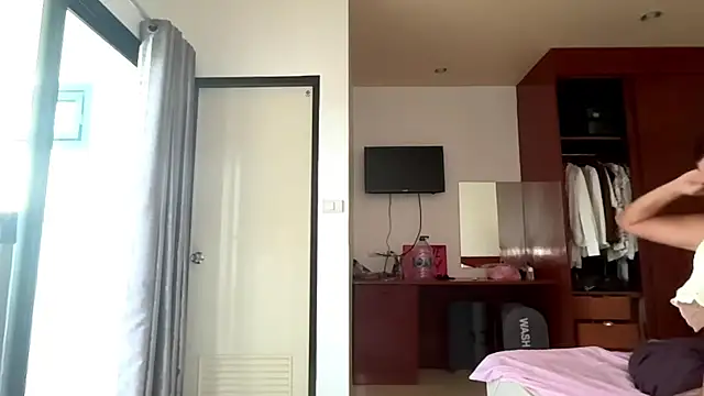 kamila_18_french – Live XXX-chat