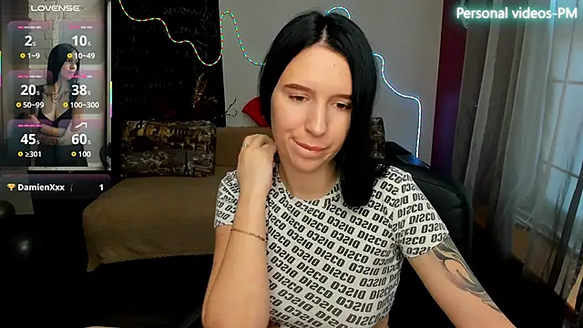 KarolinaBlacks Live XXX-Chat