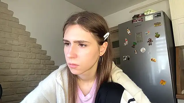 ElsieKuhlmann Adlı Modelin Canlı XXX Sohbeti