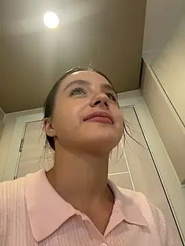 MiaTee Live XXX-Chat