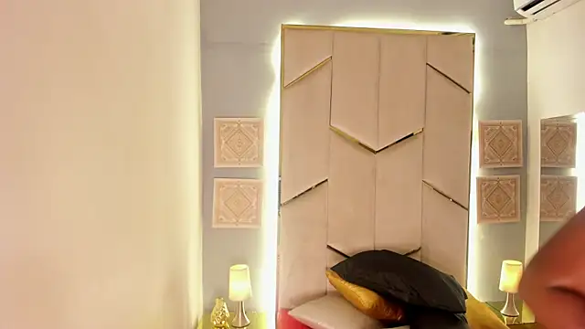 madycarter webcam show