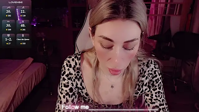 AnnieGOld_ – Live XXX-chat