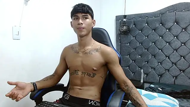 luka_big18 即時 XXX 聊天