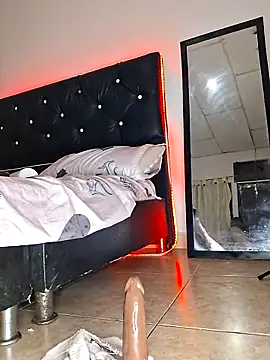 Chatroom XXX en direct de pamela_Tiny