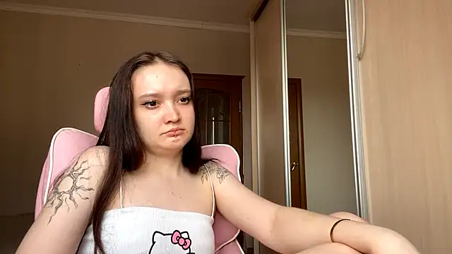 TrulaPhayのライブXXXチャット