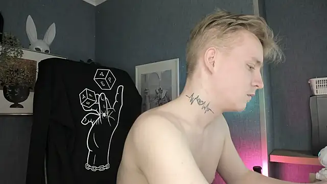 AlexxSweet 在線直播表演