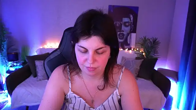 MirandaWong Webcam Show