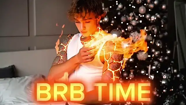 ChaseMuscular élő XXX-chatje