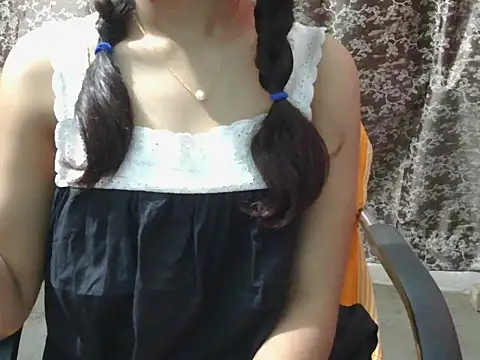 Adorable_Ayesha Live XXX Chat