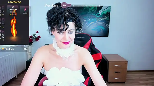 Silvia_WallecのライブXXXチャット