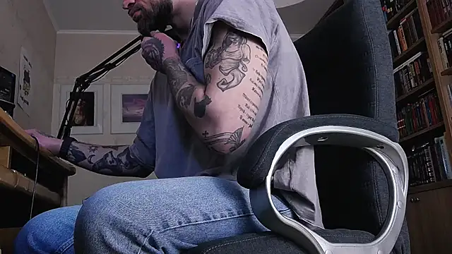 โชว์เว็บแคมของ FindomJason