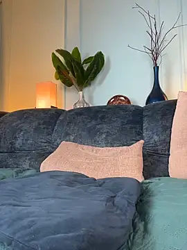 Leo_Savage_ Pertunjukan Webcam