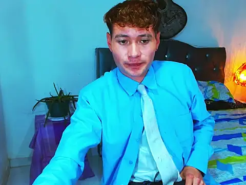 XXX chat uživo modela _Santi2