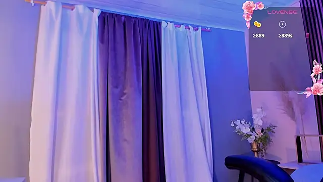 La_Diabla_111_ Live XXX-Chat