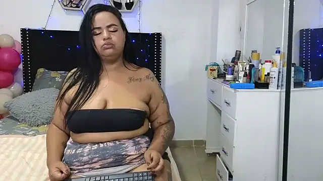 charlotte_077's Live XXX Chat