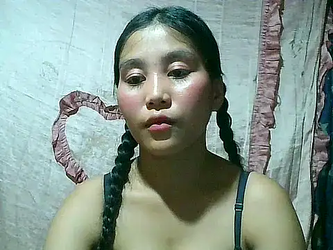 SexyAsianPussy4u Webcamshow