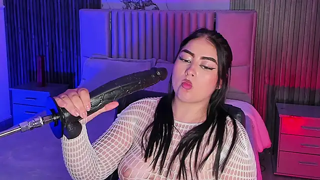 Chat +18 de Emberrvelvet ao vivo