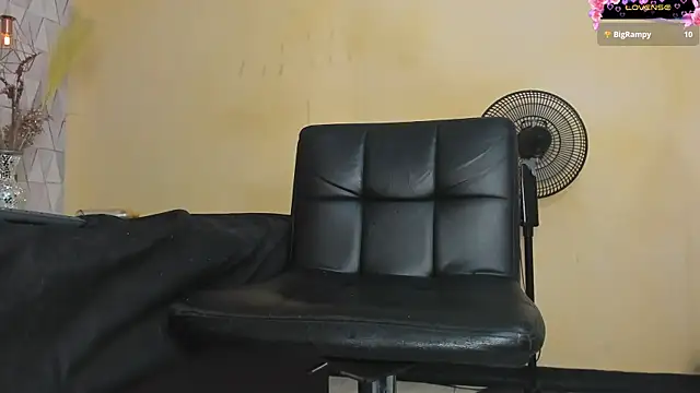 JustinePerry webkamerás műsora