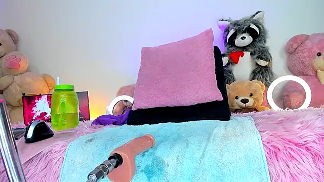 Tanner_Loyd22 élő XXX-chatje