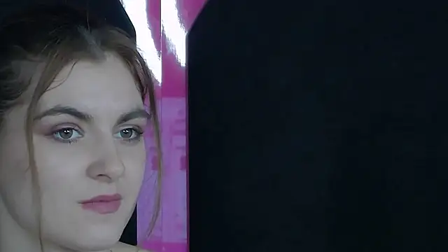 Evelisse 即時 XXX 聊天