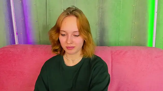 Онлайн чат XXX RikkiChoco