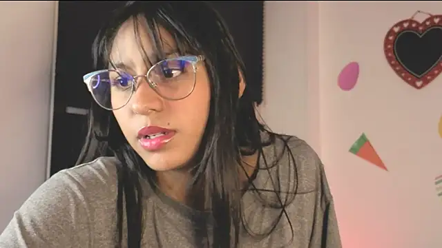 PaulaCutexsのライブXXXチャット