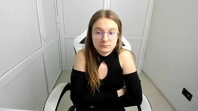 Mia_kristal Chat XXX in diretta