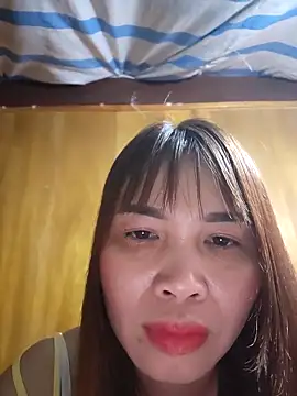 Reeoo-93 Chat XXX in diretta