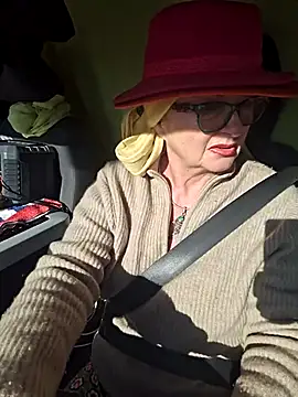 Hot-Mucin Webbikameraesitys