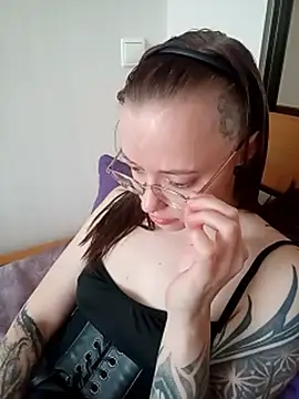 Aelita_bb's Live XXX Chat